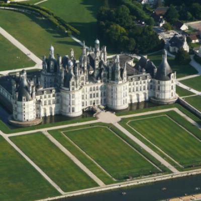 Découverte des châteaux de la Loire en hélicoptère 